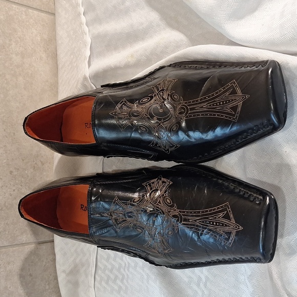 Robert Wayne Romeo Men's Black Leather Slip-On Shoes - Picture 2 of 11